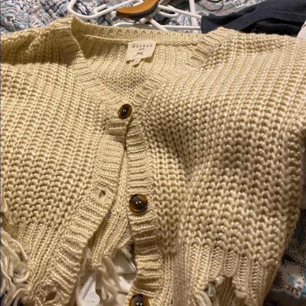 Crop sweater